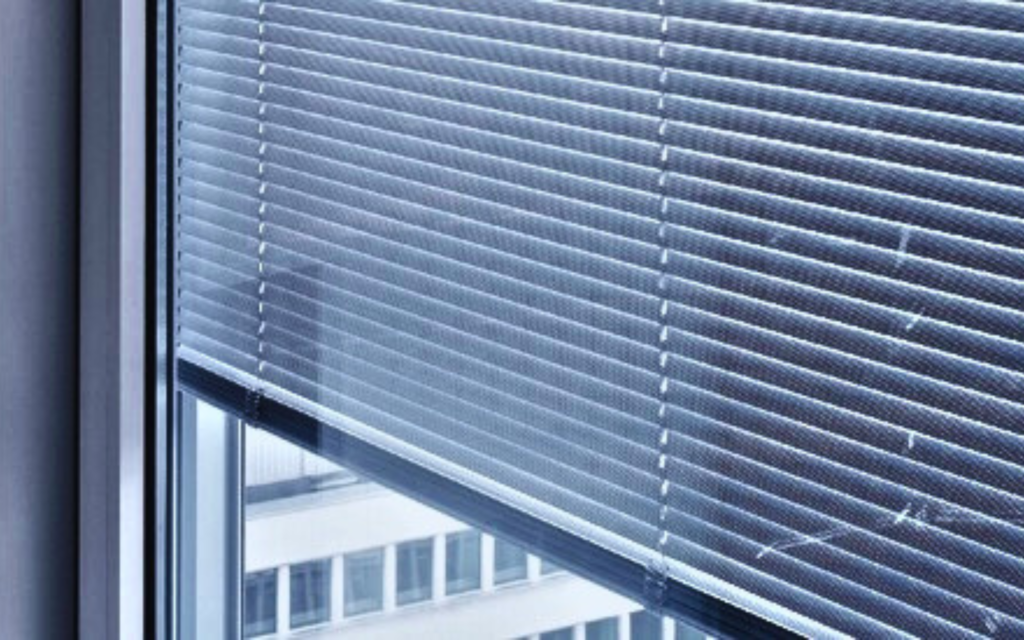 Switchable privacy glass detail